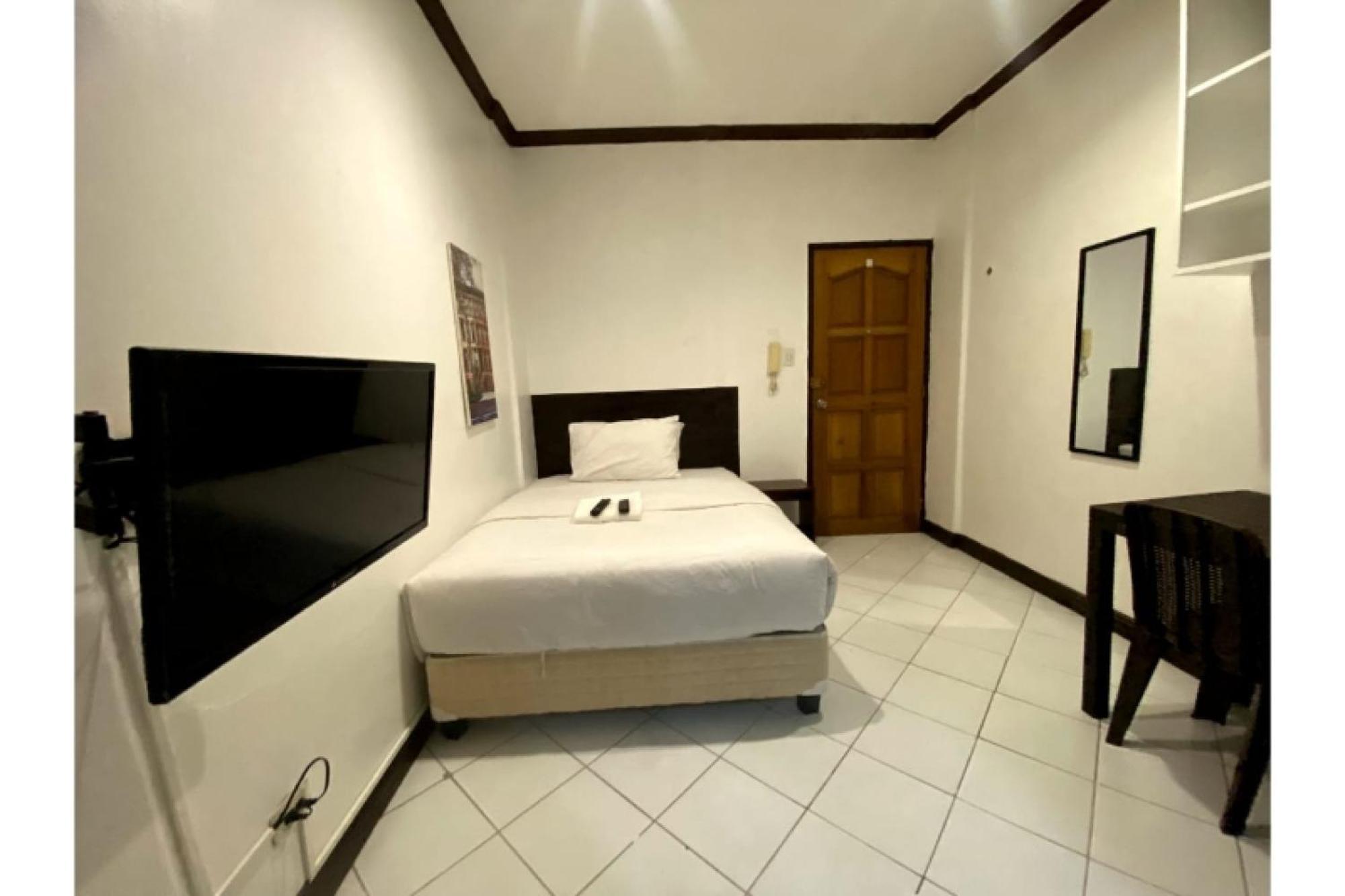 Oyo 857 City Stay Inns Makati Avenue ماكاتي المظهر الخارجي الصورة